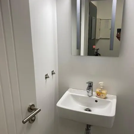 3 502 Γκόσλαρ