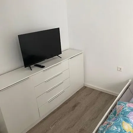 3 502 Διαμέρισμα Γκόσλαρ